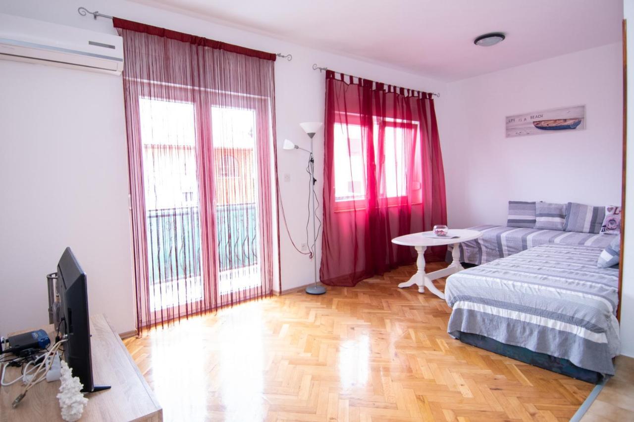 Apartmani Ivana Kastela Bagian luar foto