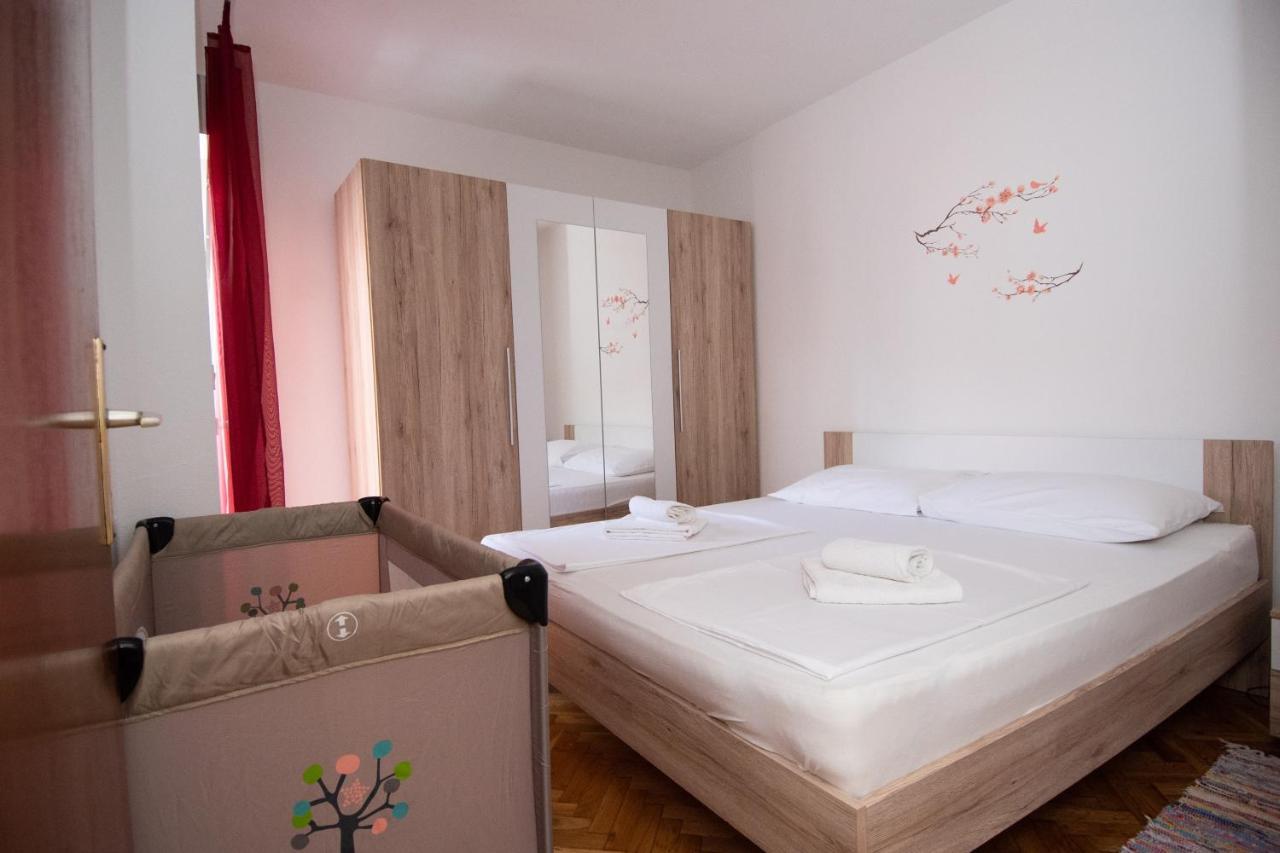 Apartmani Ivana Kastela Bagian luar foto