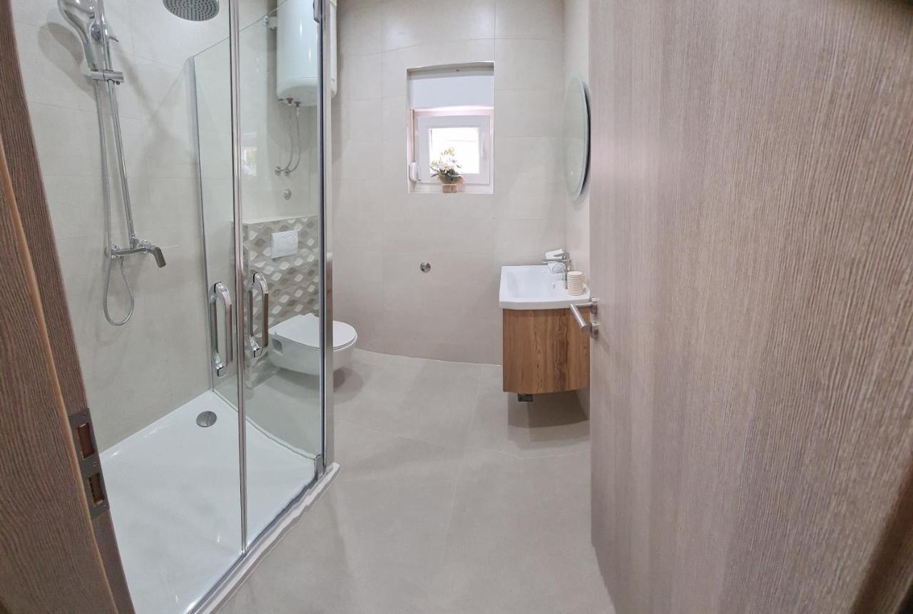 Apartmani Ivana Kastela Bagian luar foto